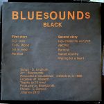 Bluesounds: Black (Johanna 1980). Mustakantisen debyytin infot sijoitettiin takakannen sijaan albumin sisäpussiin. Kuva: Tuomas Pelttari